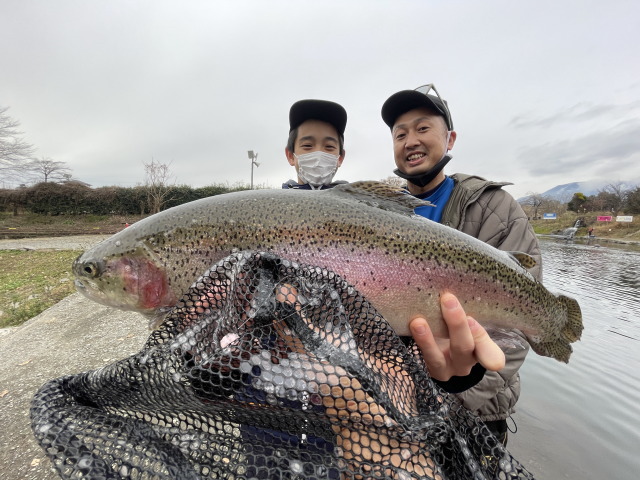MAV公式ブログに掲載された過去の大型トラウト釣果